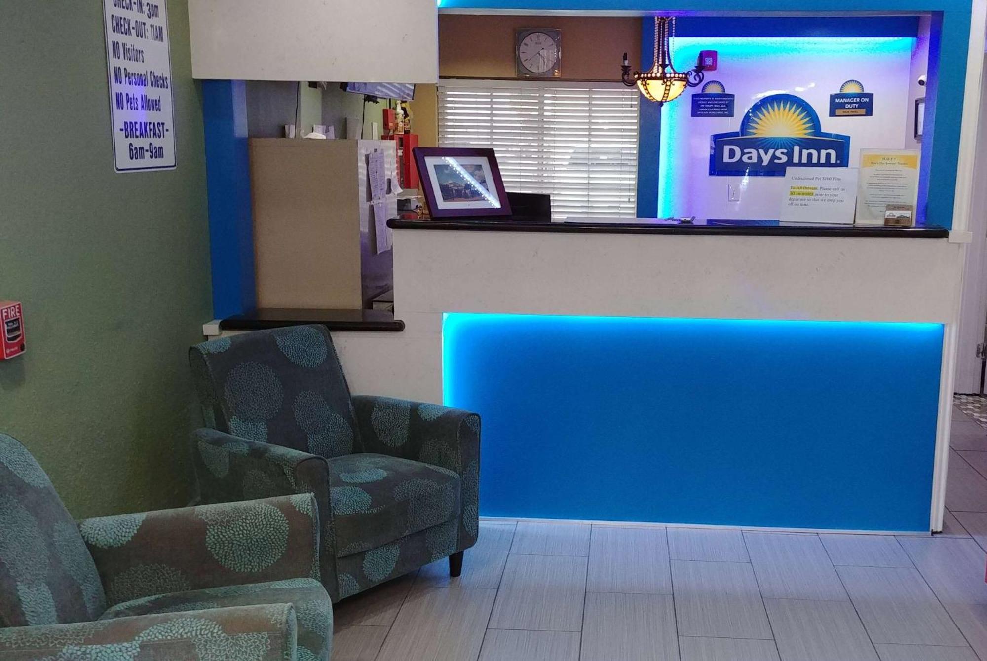 Days Inn By Wyndham Houston East Luaran gambar